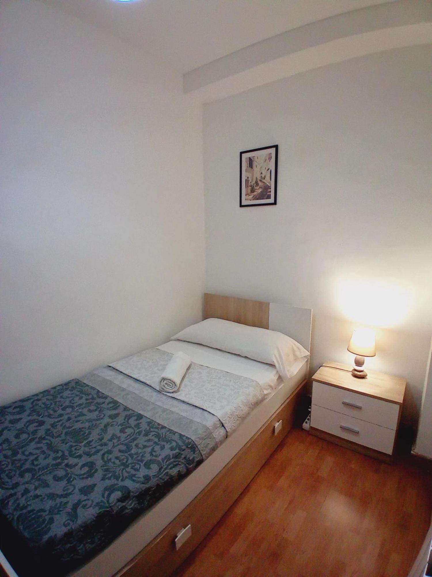Amplio Apartamento Centro De 阿利坎特 外观 照片