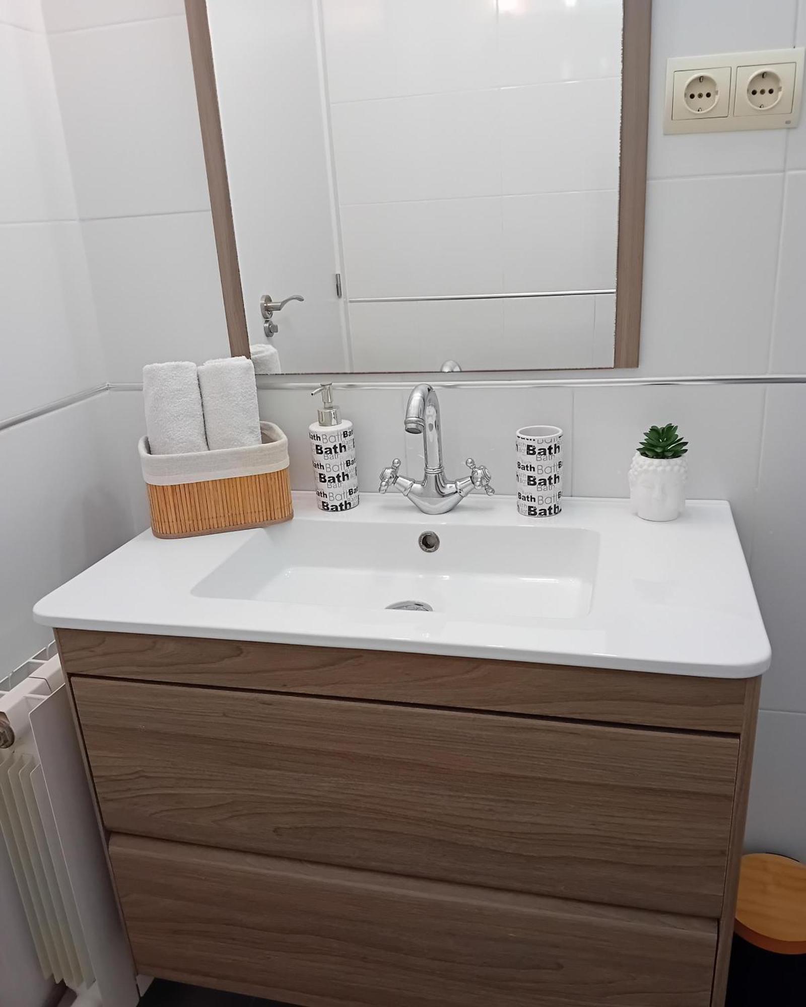 Amplio Apartamento Centro De 阿利坎特 外观 照片