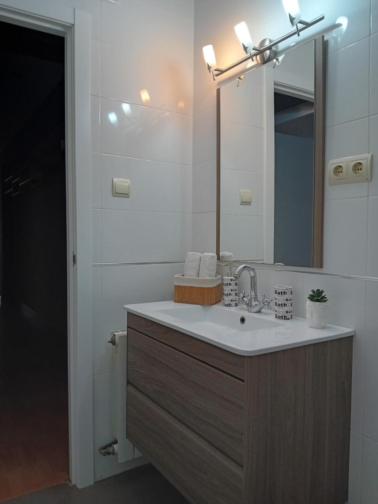 Amplio Apartamento Centro De 阿利坎特 外观 照片